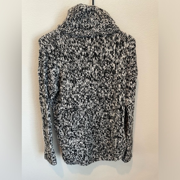 Treasure & Bond Extra Small Black and White Wool Turtleneck Tunic Sweater - Picture 10 of 12